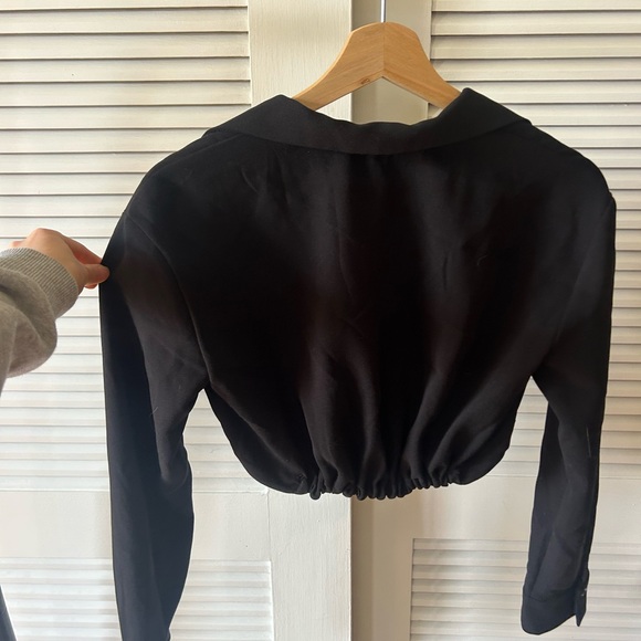 Zara Black Cropped Collared Long-Sleeve Top - Picture 5 of 5